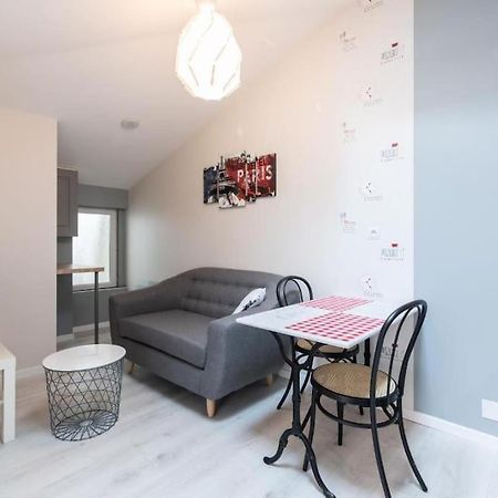 Le Paris Eiffel - Appartement Cosy En Plein Centre Bourgoin-Jallieu ภายนอก รูปภาพ